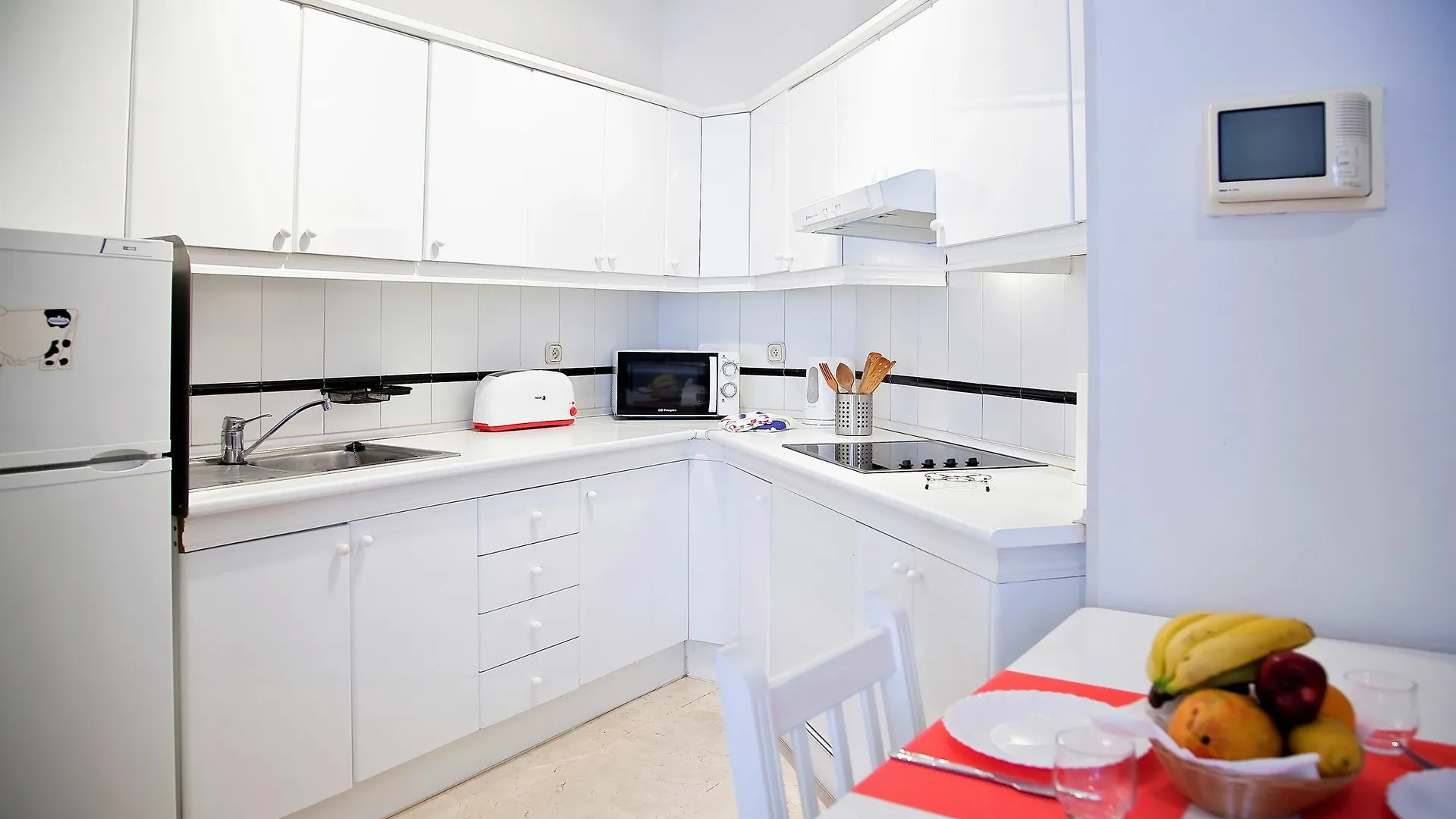 Sanabria Park Apartment With Pool サンタクルスデテネリフェ